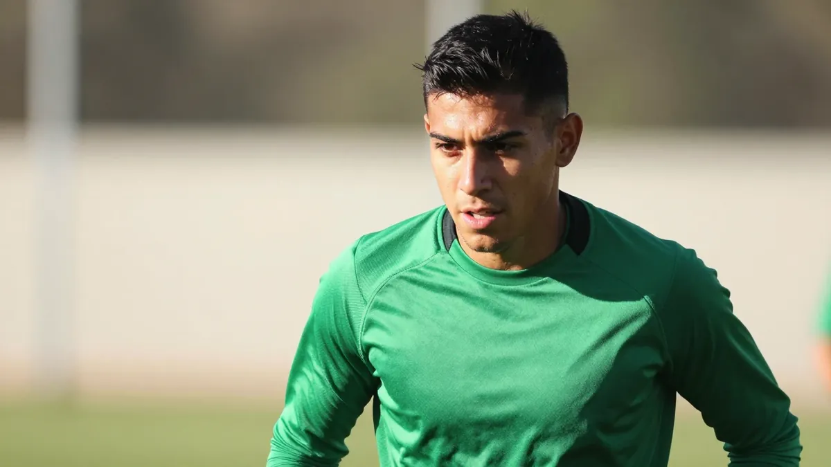 Renato Paiva's squad trains at their headquarters ahead of Sunday's Liga MX match at Banorte Stadium, aiming to improve...