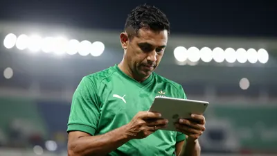 Santos Laguna se ve amenazado por un presunto espionaje de Atlas; descubre cómo la normativa actual permite sanciones y...